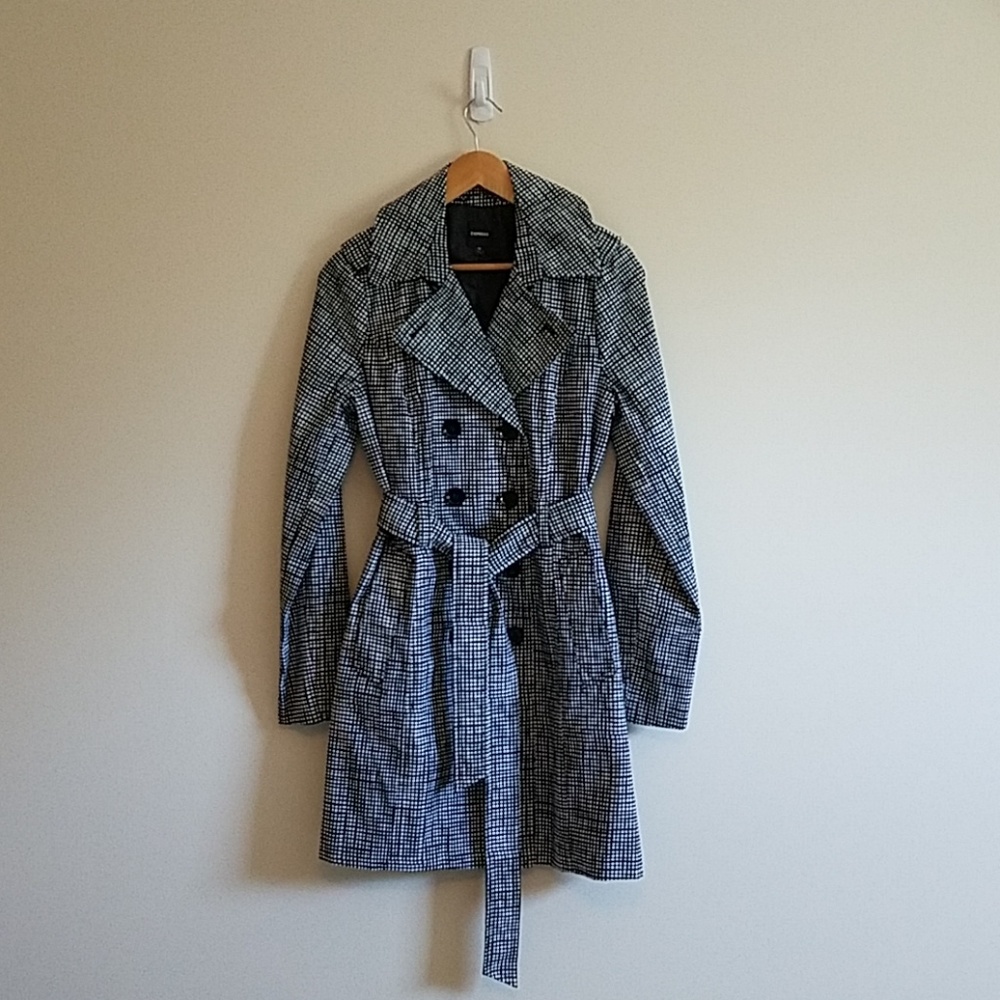 Stunning Express trench coat - water resistant!
